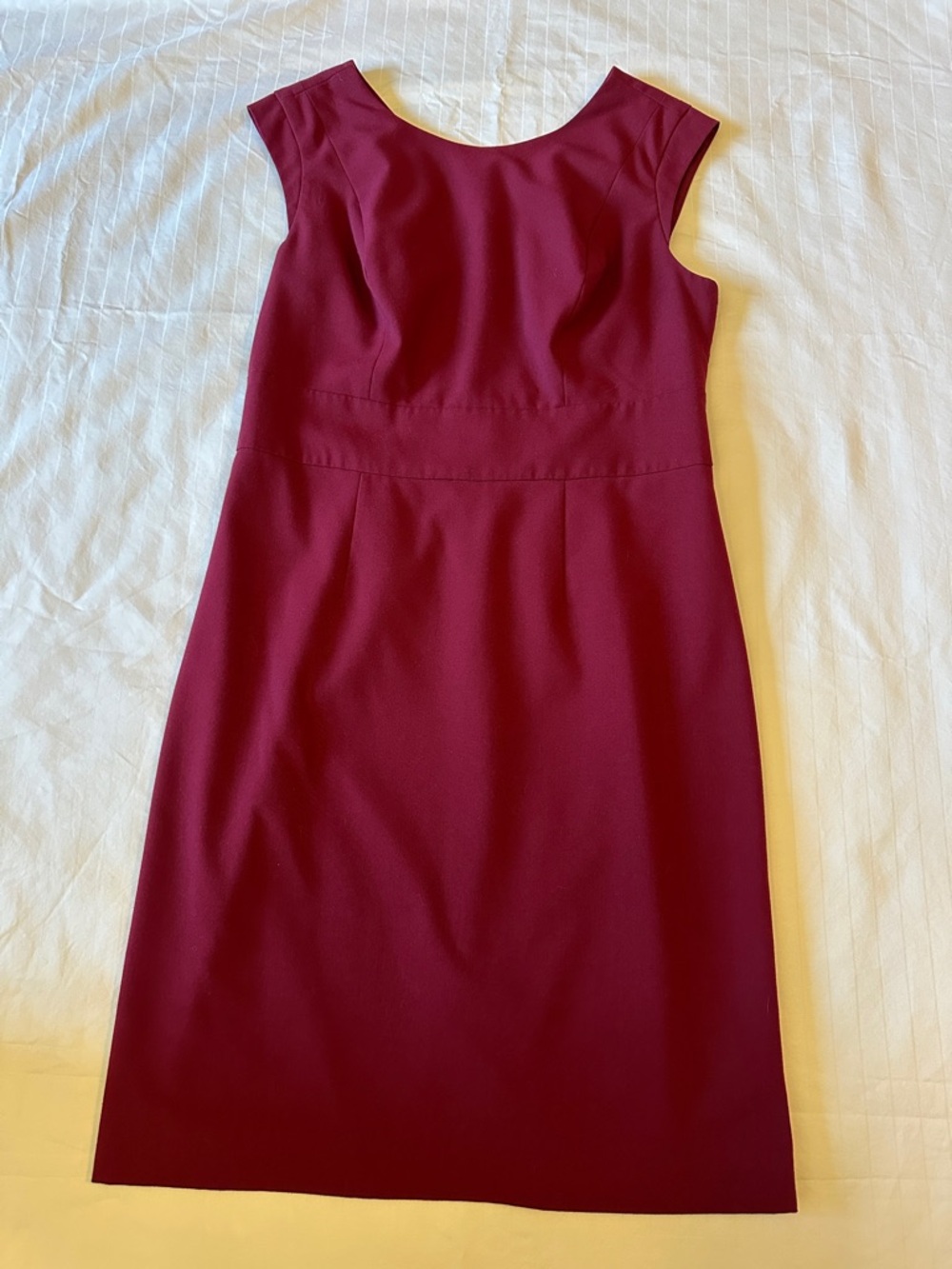 The Limited Sleeveless Midi Dress in Wine